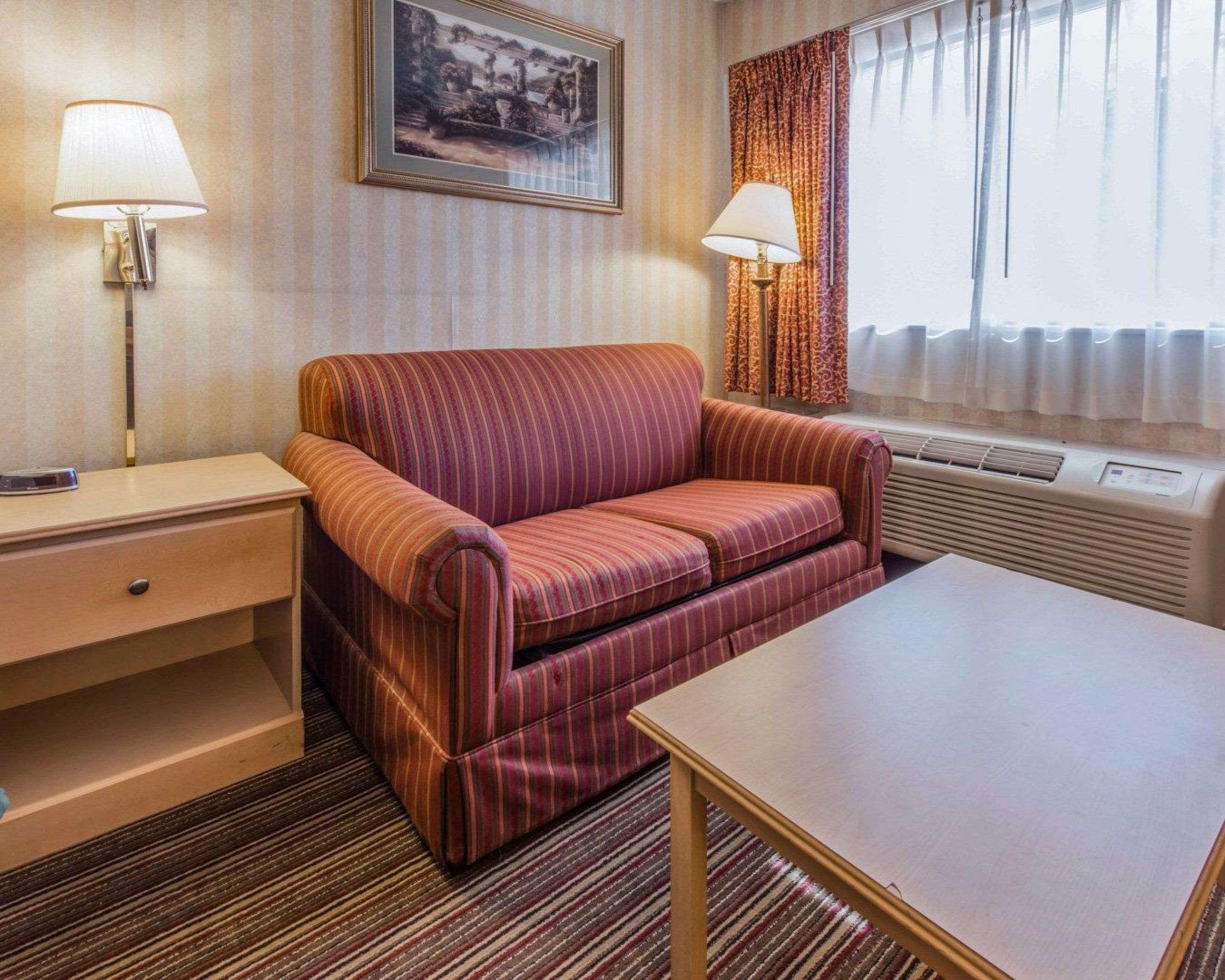Quality Inn Barkeyville Exteriér fotografie